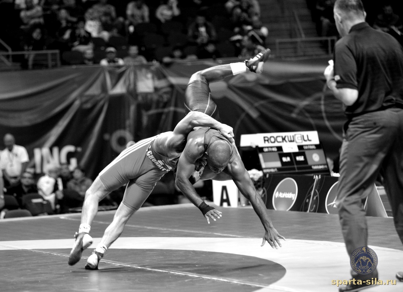 Расул Чунаев бросает Джастина Лестера — чемпионат мира 2015
